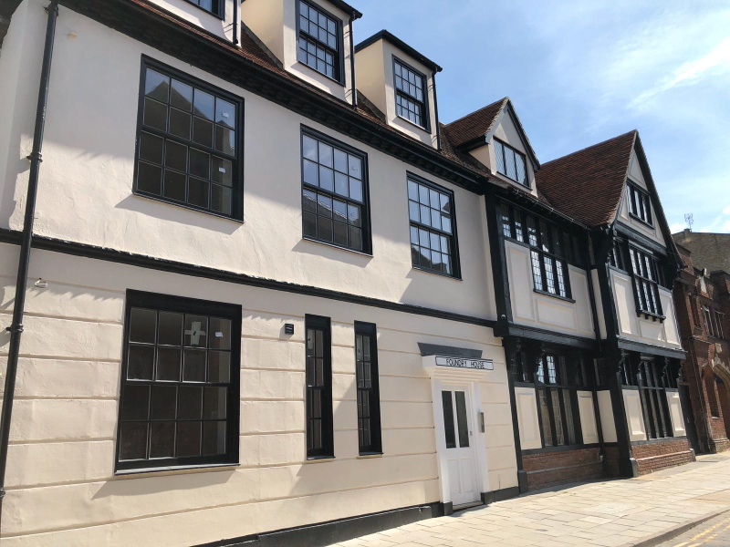 Dual-coloured timber sash windows, Ipswich
